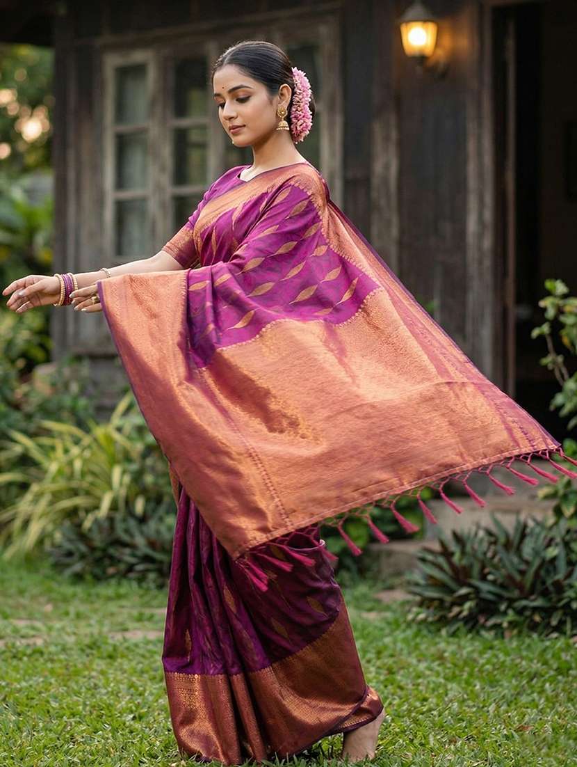 Women Self Design Banarasi Saree With Blouse - 22540091 -  Standard Image - 1