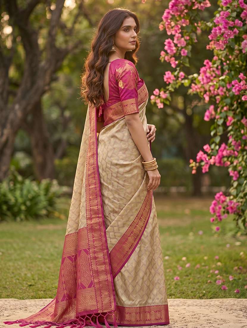 women self design southern silk saree with blouse - 22540095 -  Standard Image - 1