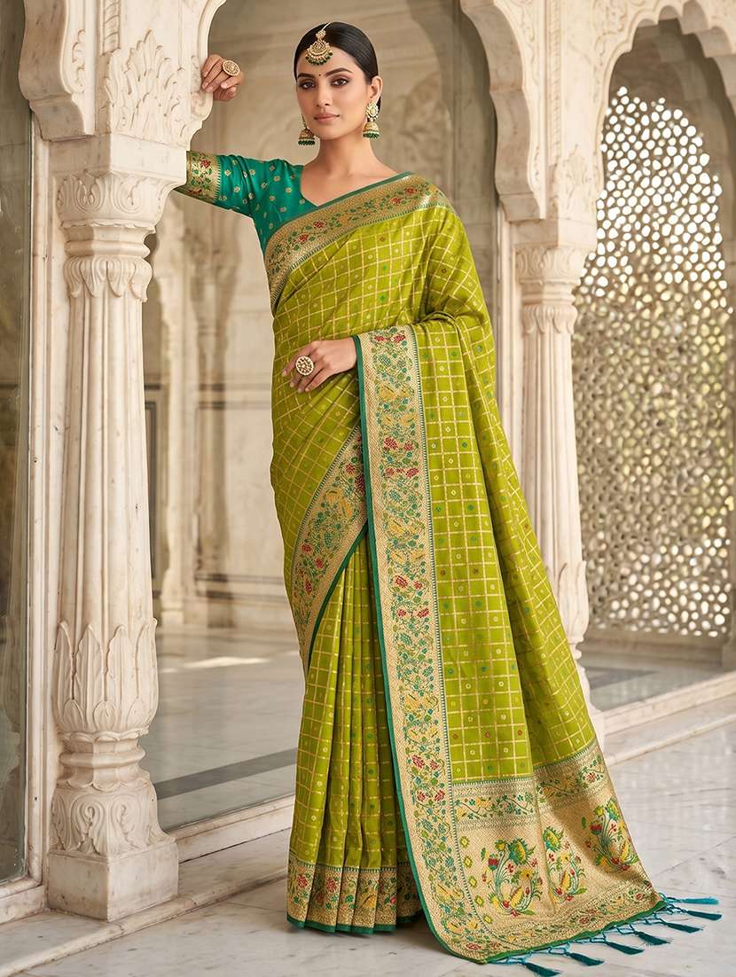 women self design banarasi saree with blouse - 22540128 -  Standard Image - 1
