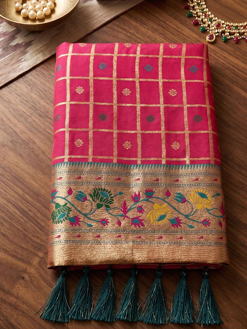 women self design banarasi saree with blouse - 22540129 -  Standard Image - 4