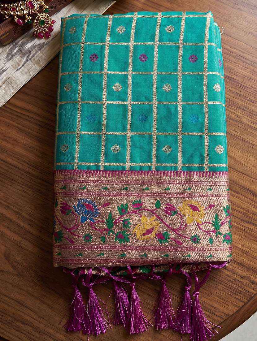 women self design banarasi saree with blouse - 22540130 -  Standard Image - 4