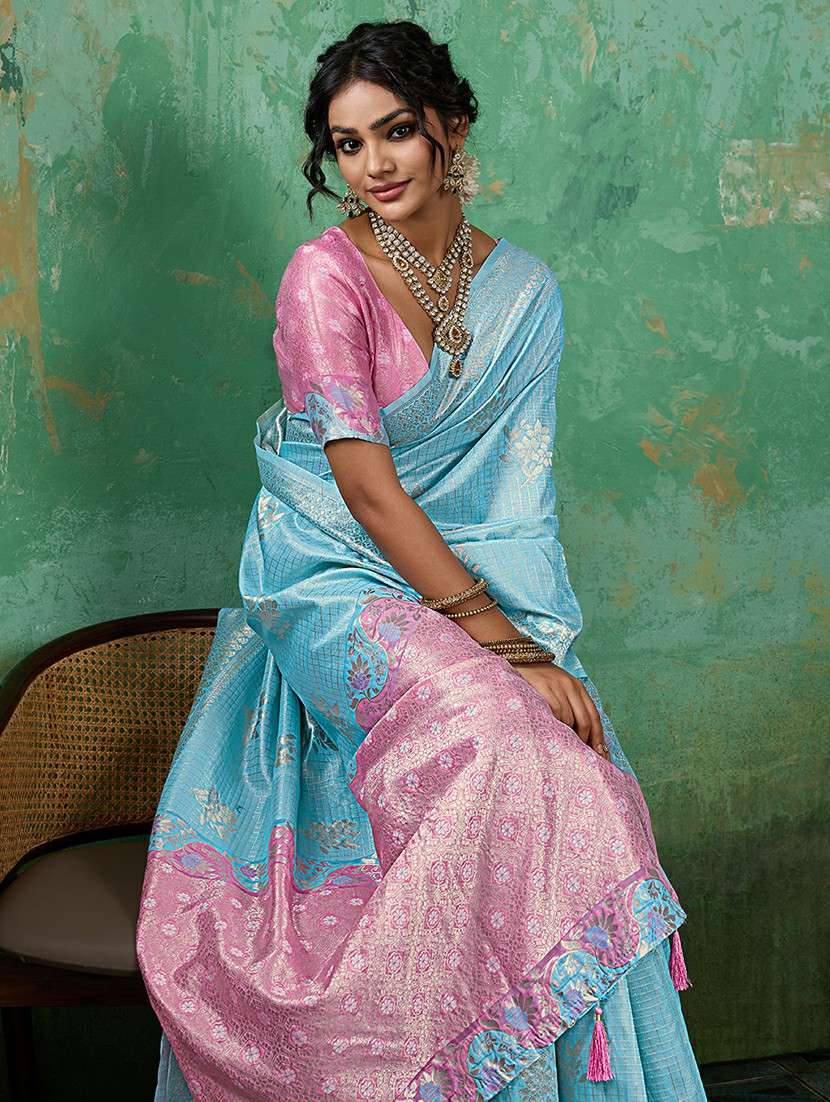 women self design banarasi saree with blouse - 22540133 -  Standard Image - 1