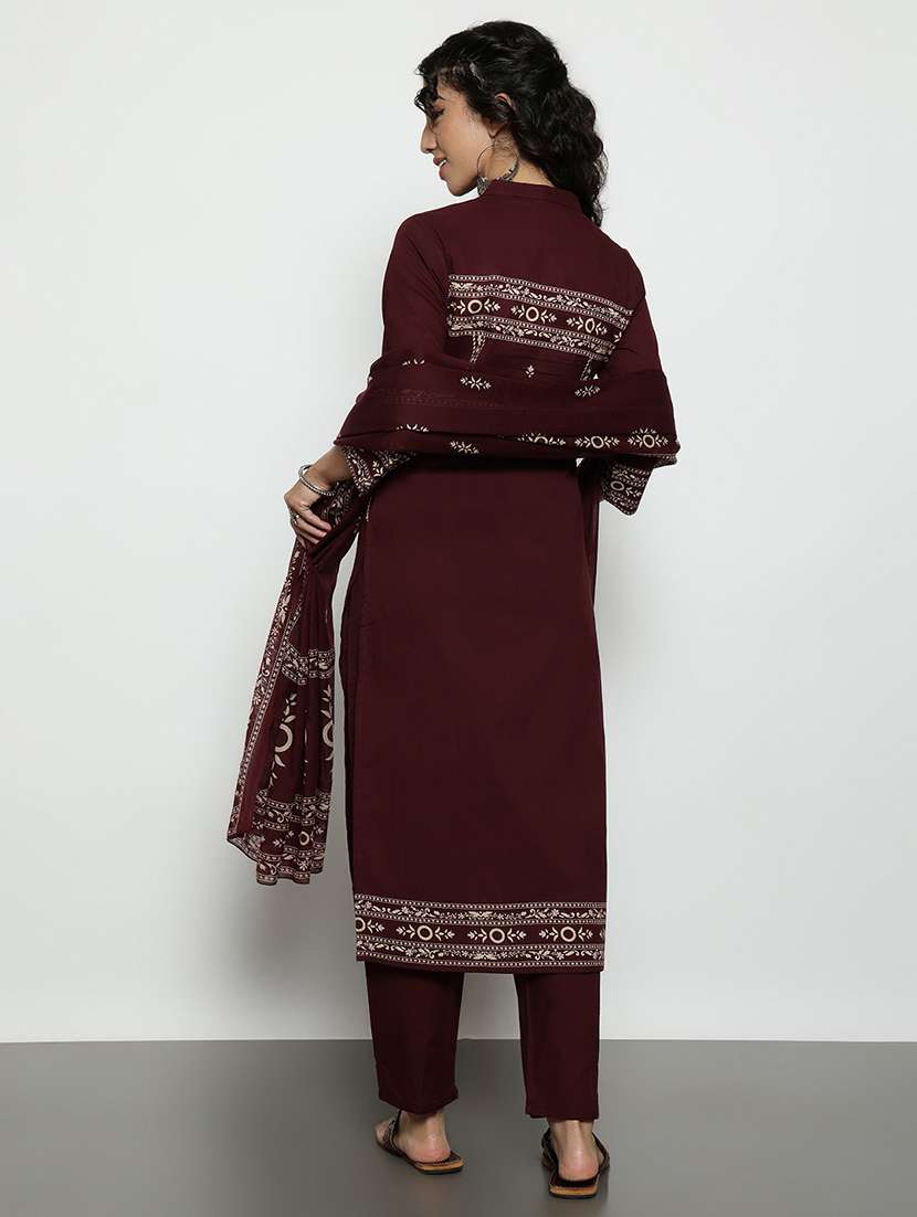 women printed three quarter sleeves kurta and pant set with dupatta - 22540243 -  Standard Image - 4