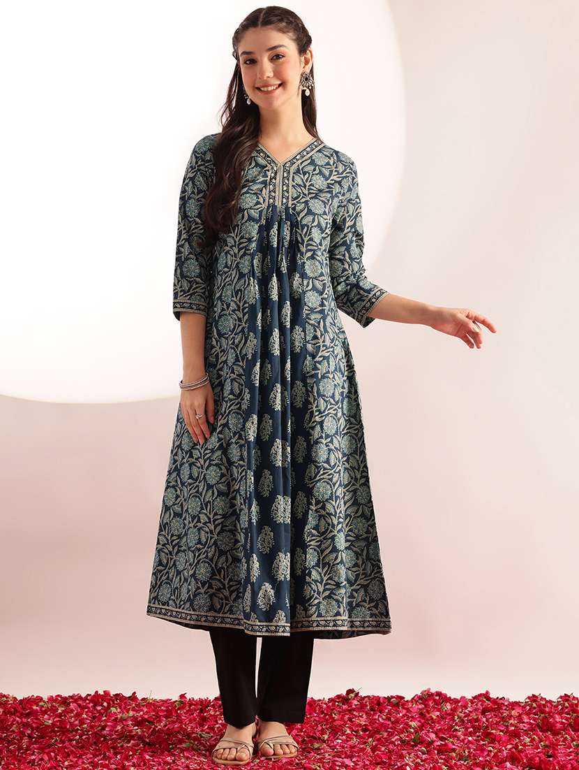 women printed three quarter sleeves a-line kurta 
