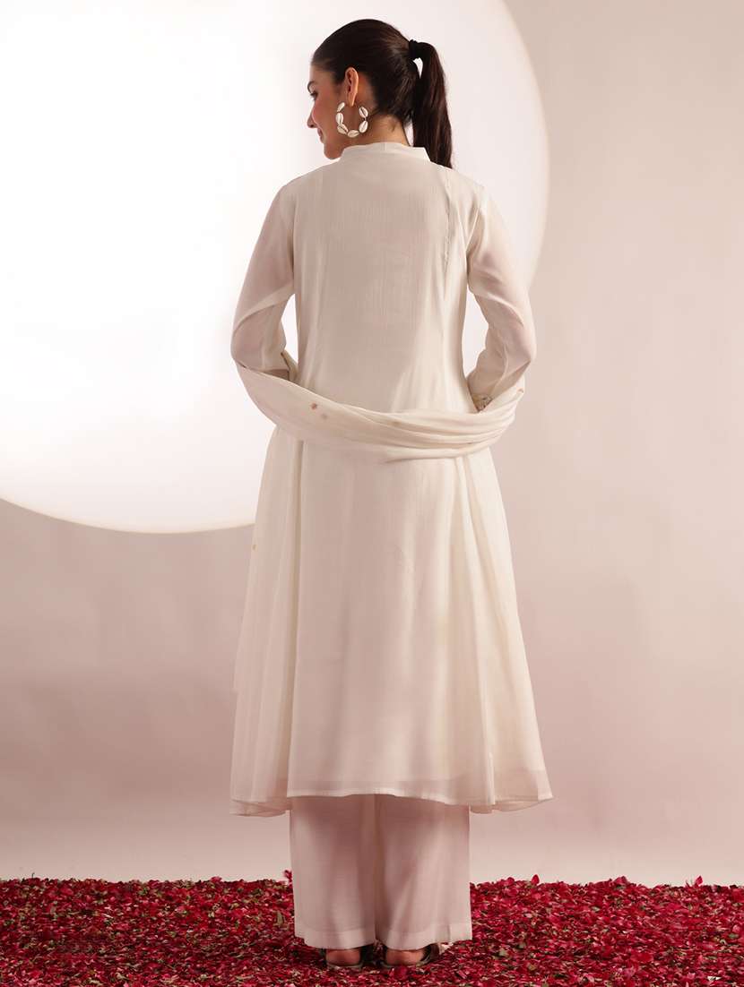 women embroidered three quarter sleeves kurta palazzo set with dupatta - 22540277 -  Standard Image - 4