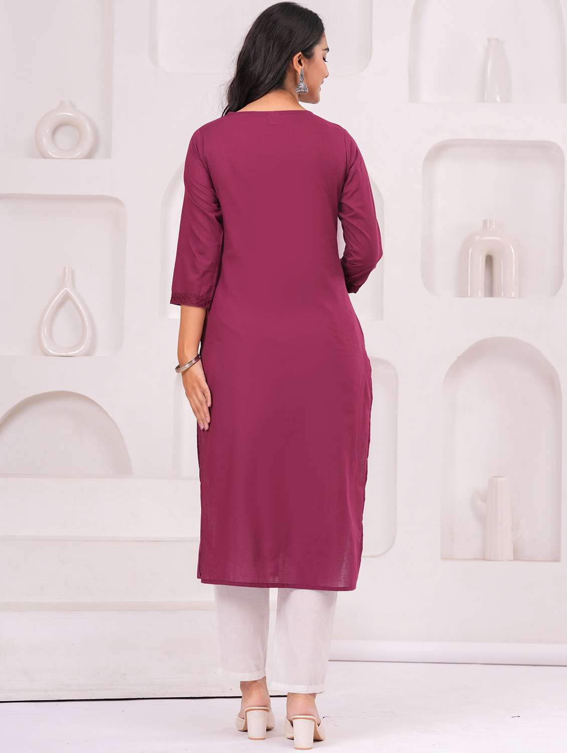 women solid with work three quarter sleeve straight kurta - 22540314 -  Standard Image - 4