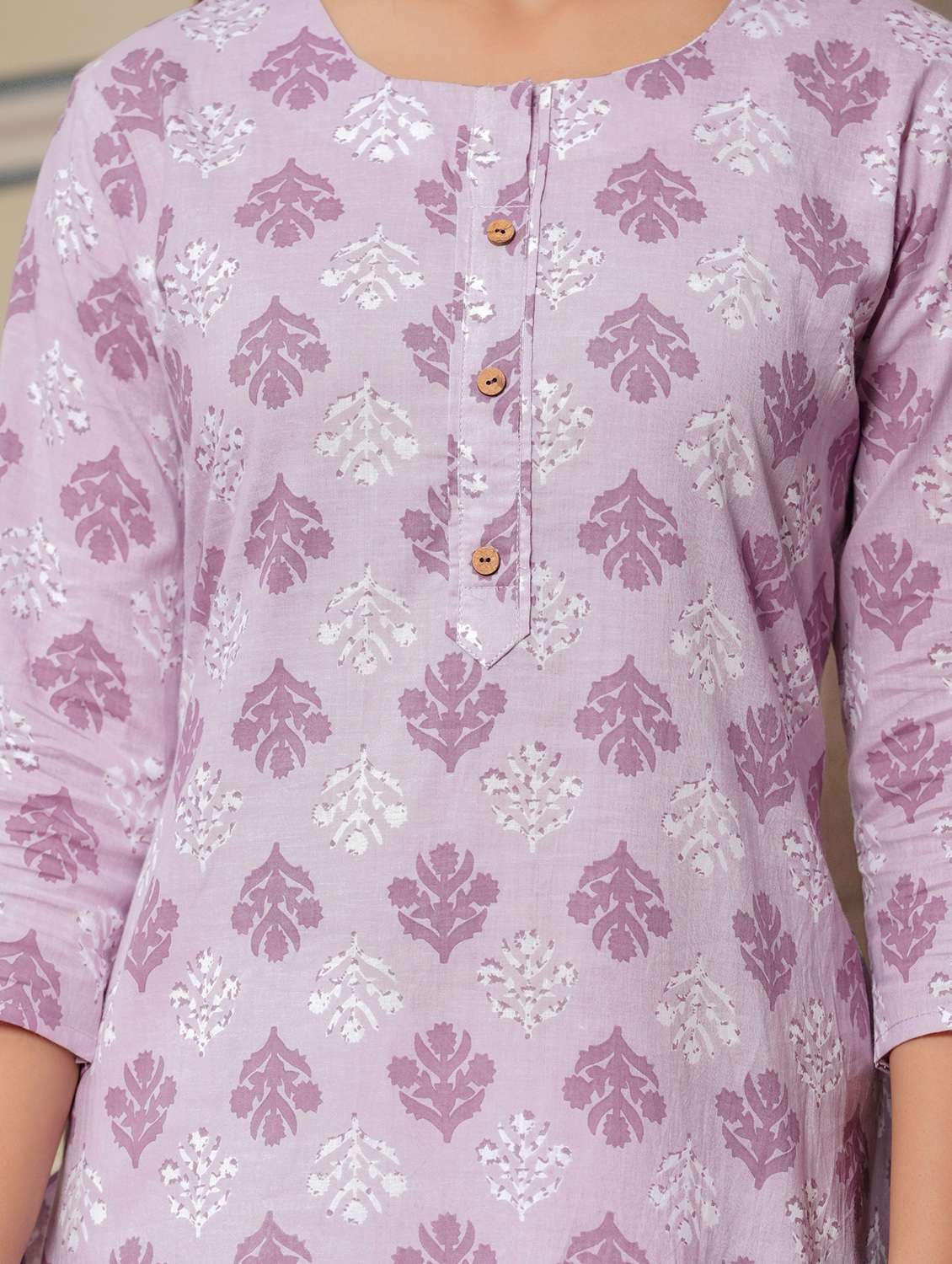 women printed three quarter sleeve straight kurta - 22540332 -  Standard Image - 4