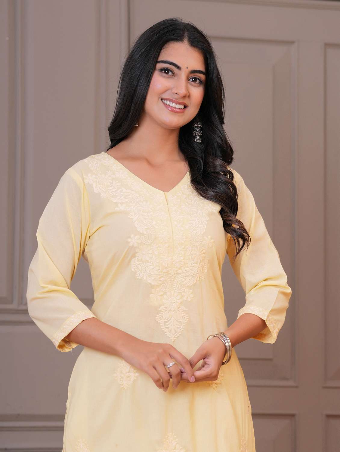 women solid with work three quarter sleeve straight kurta - 22540336 -  Standard Image - 1