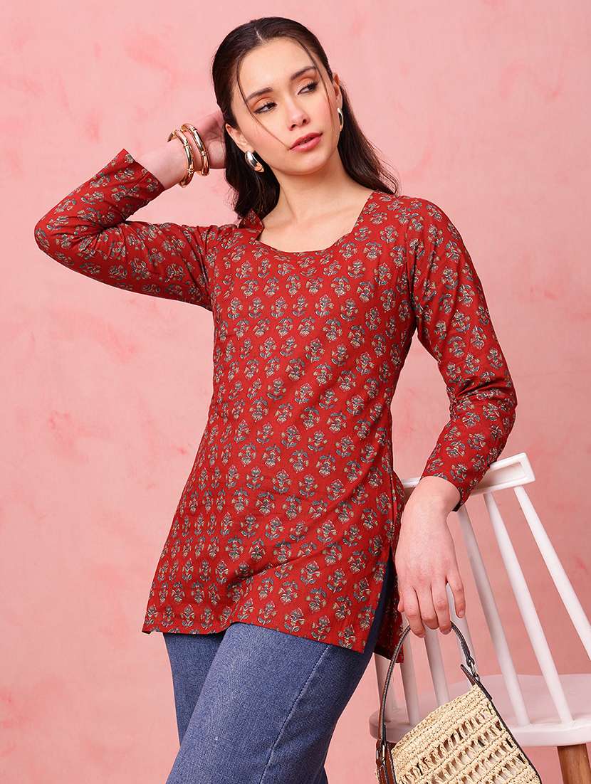 women printed long sleeves straight kurti