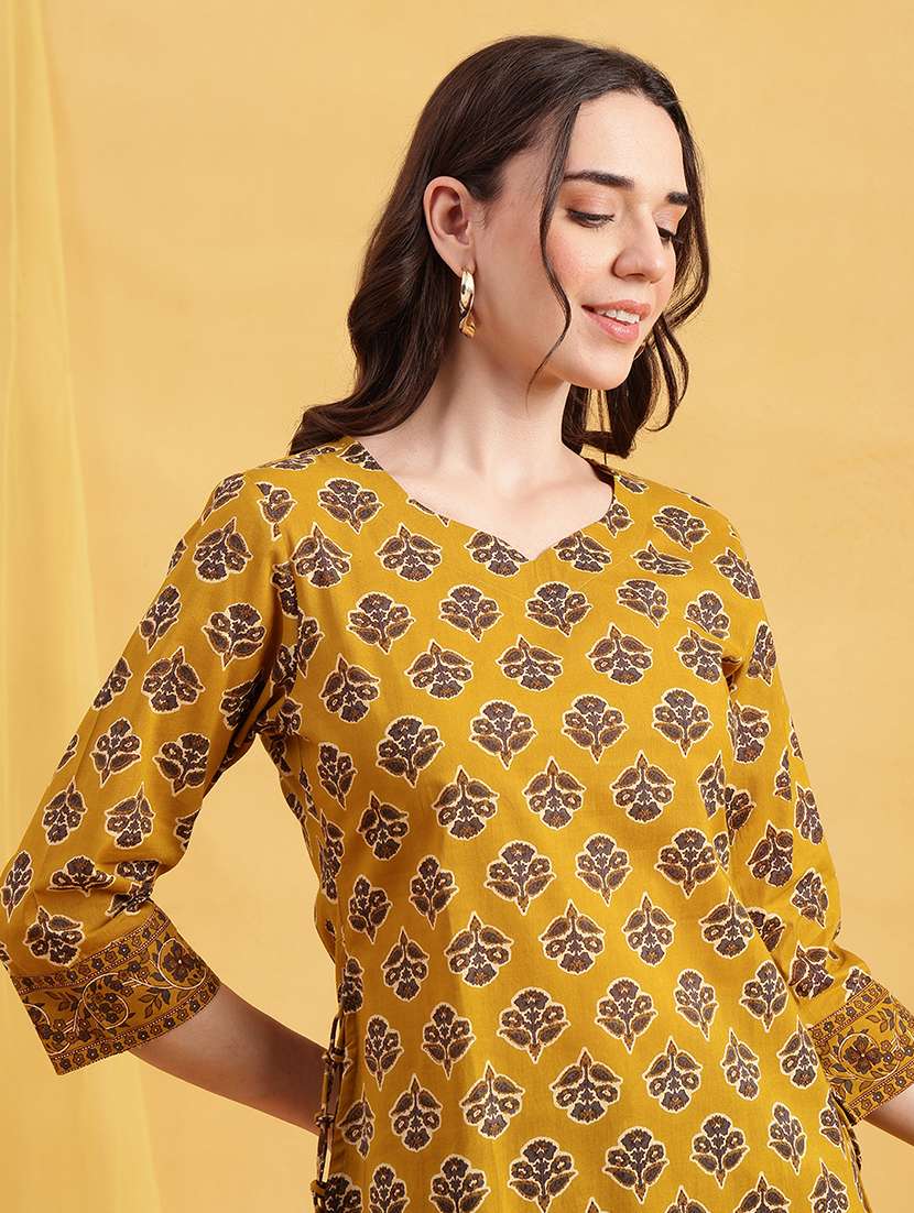women printed three quarter sleeves straight kurti - 22540572 -  Standard Image - 1