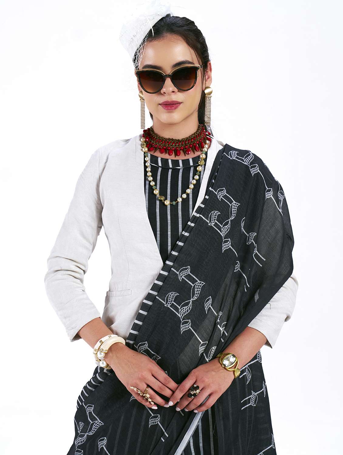 Women Printed Casual Wear Saree With Blouse - 22540887 -  Standard Image - 1