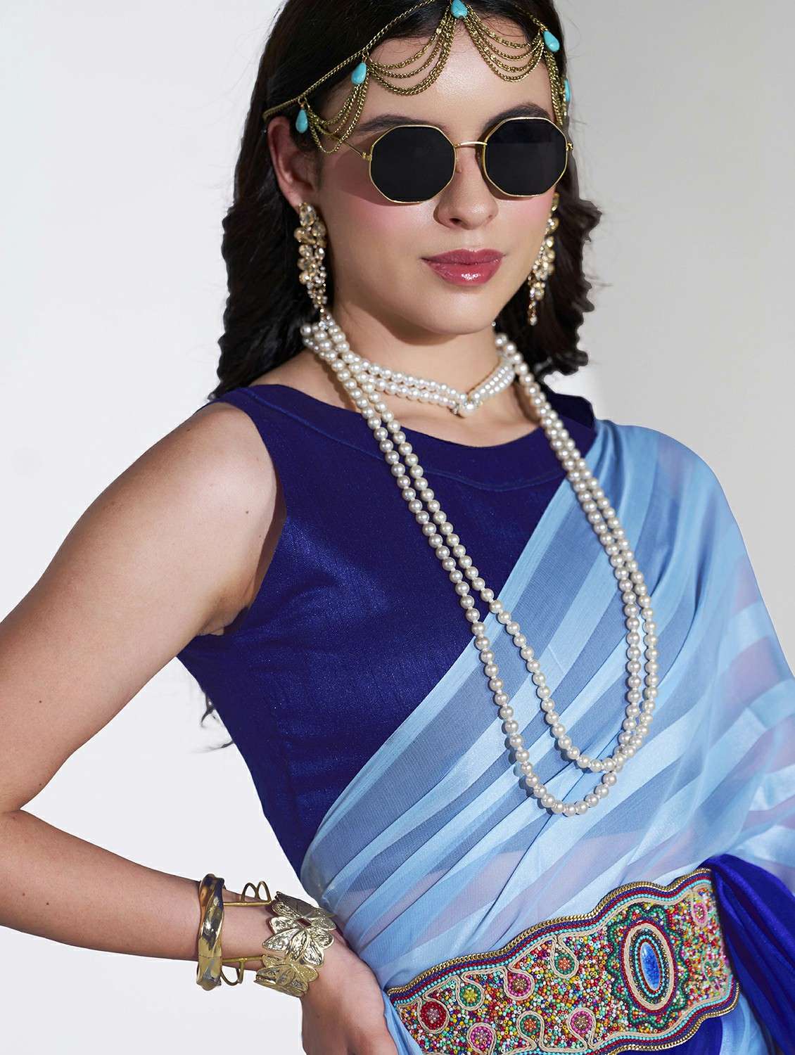 Women Printed Casual Wear Saree With Blouse - 22540931 -  Standard Image - 1