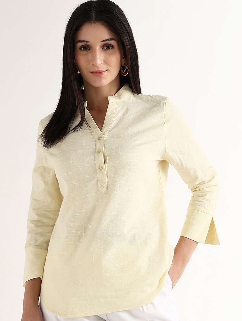women self design mandarin neck regular top