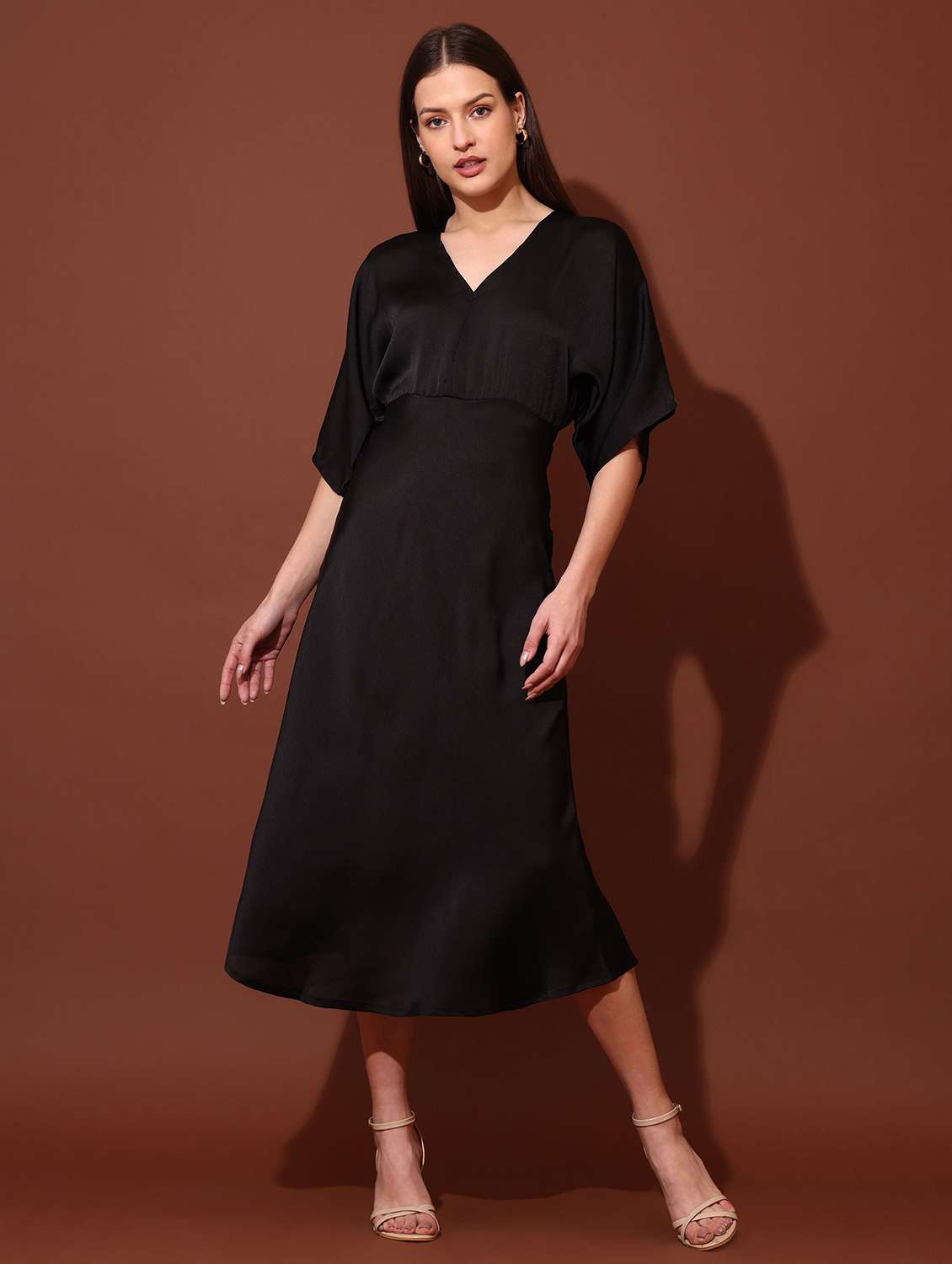 women solid v neck fit and flare dress