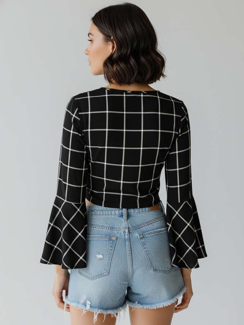 Women Printed Round Neck Crop Top - 22541211 -  Standard Image - 4