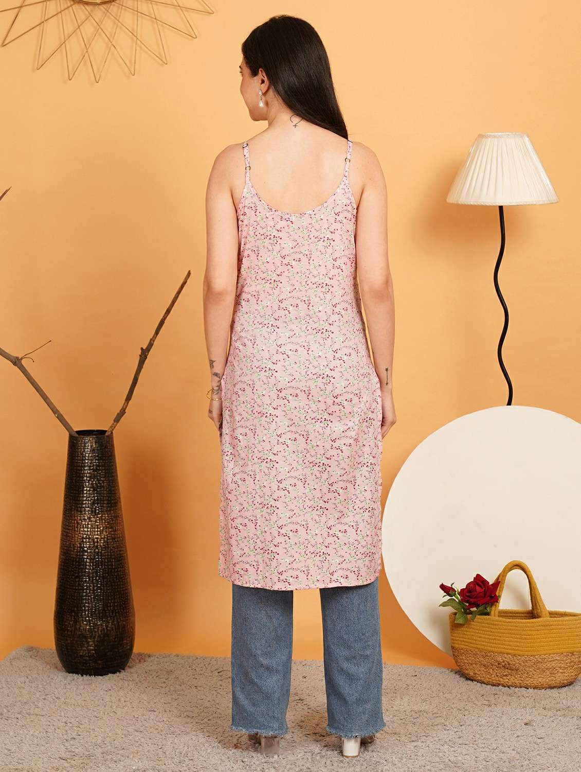 women floral shoulder strap straight kurta - 22541322 -  Standard Image - 4