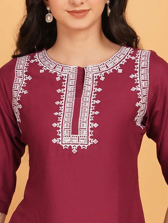 women embroidered three quarter sleeve straight kurti - 22541353 -  Standard Image - 1