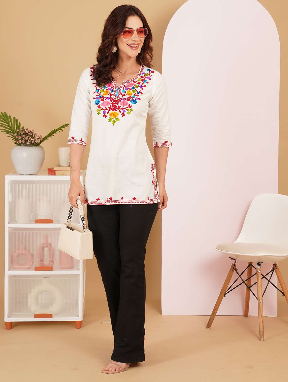 women embroidered notch neck straight kurti - 22541429 -  Standard Image - 4