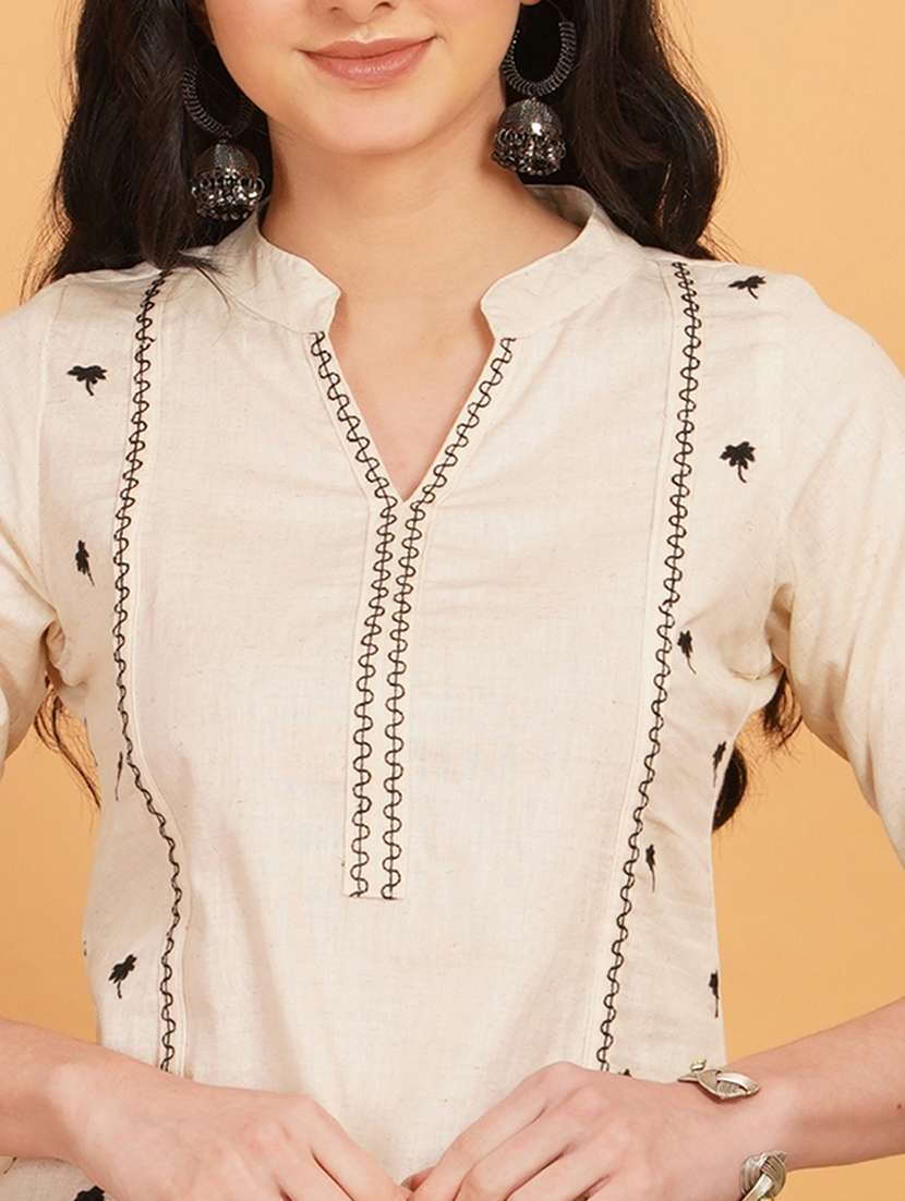 Women Embroidered Three Quarter Sleeve Straight Kurti - 22541466 -  Standard Image - 1