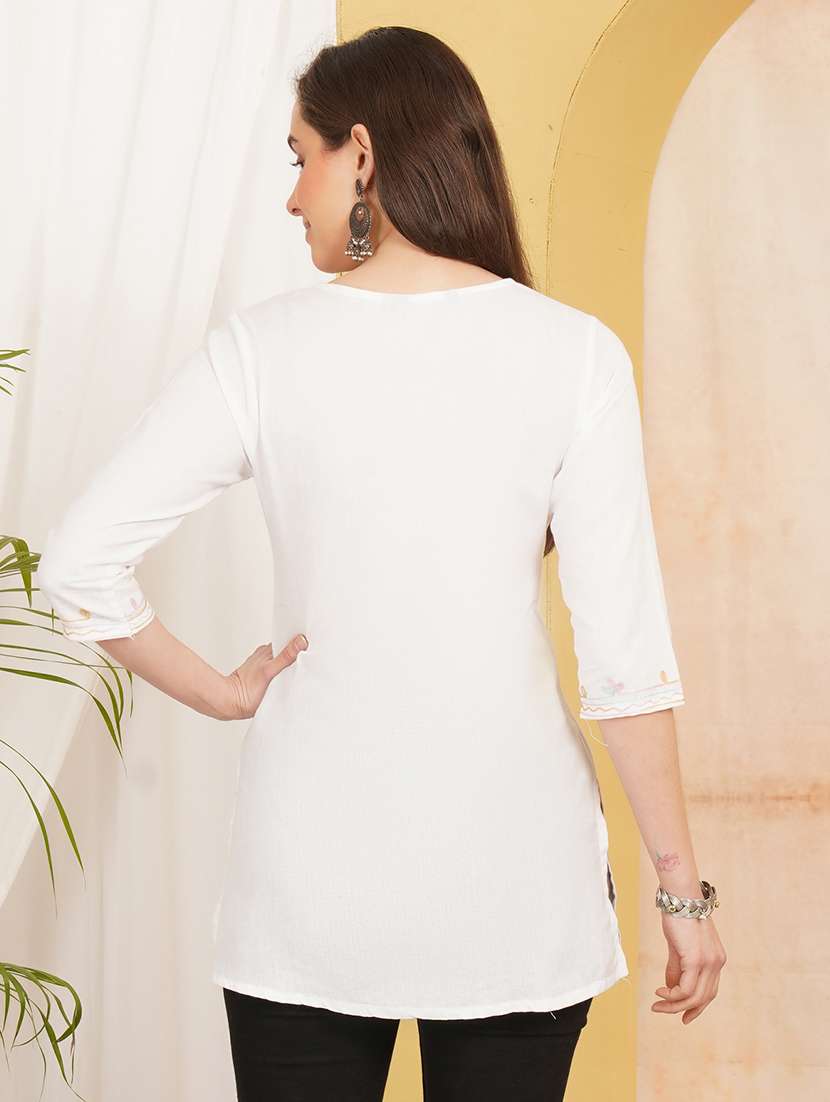 Women Embroidered Notch Neck Straight Kurti - 22541482 -  Standard Image - 4