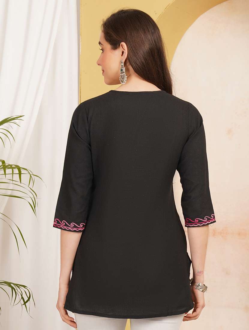 Women Embroidered Notch Neck Straight Kurti - 22541536 -  Standard Image - 4