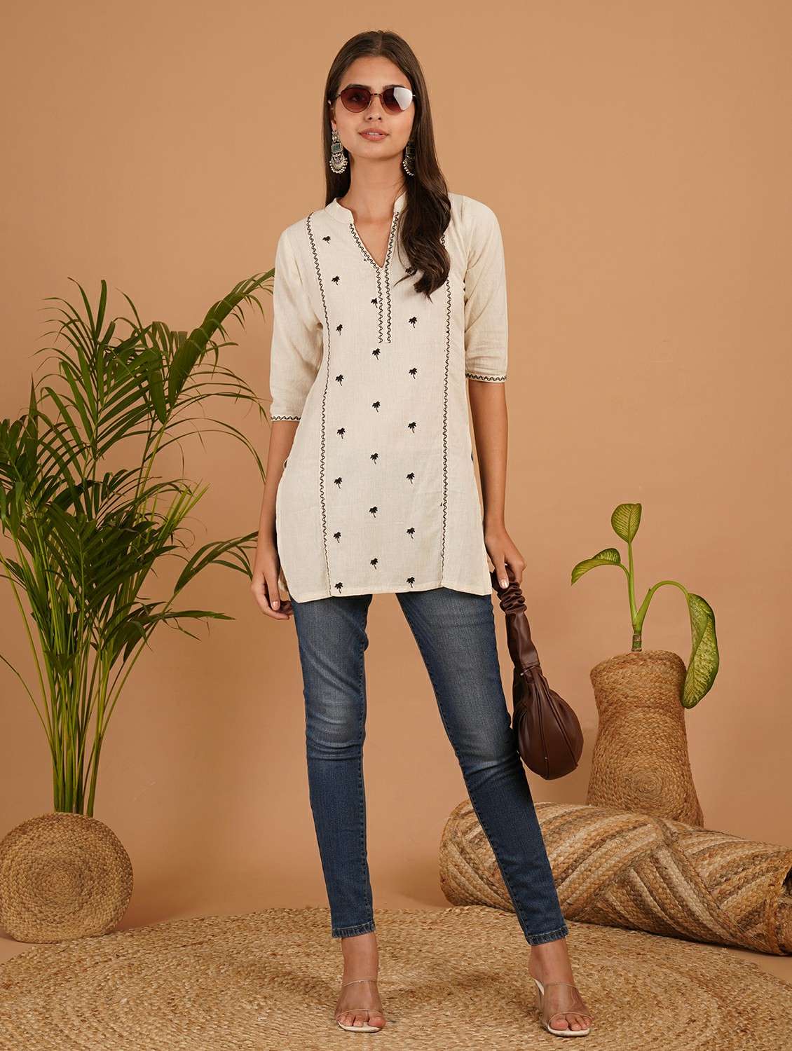 women embroidered three quarter sleeve straight kurti - 22541831 -  Standard Image - 4