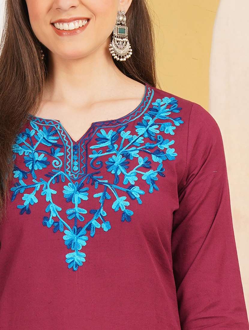 women embroidered notch neck straight kurti - 22541873 -  Standard Image - 1