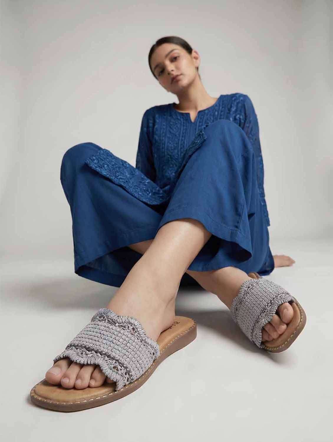 women textured slip on flats - 22541897 -  Standard Image - 4