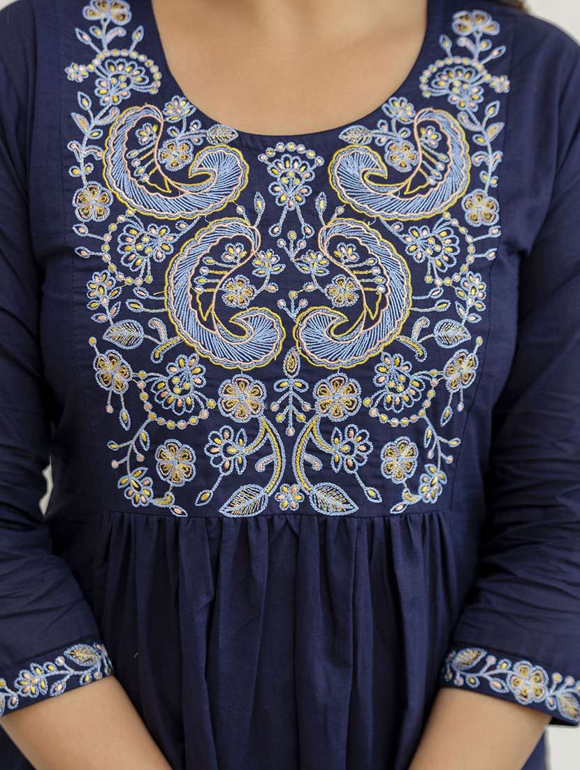women embroidered three quarter sleeve kurta palazzo with dupatta set - 22541997 -  Standard Image - 4