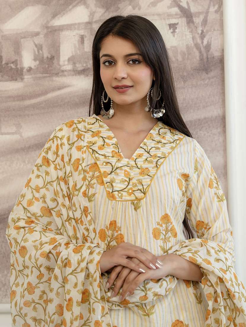 women printed three quarter sleeve kurta pant with dupatta set - 22542000 -  Standard Image - 1