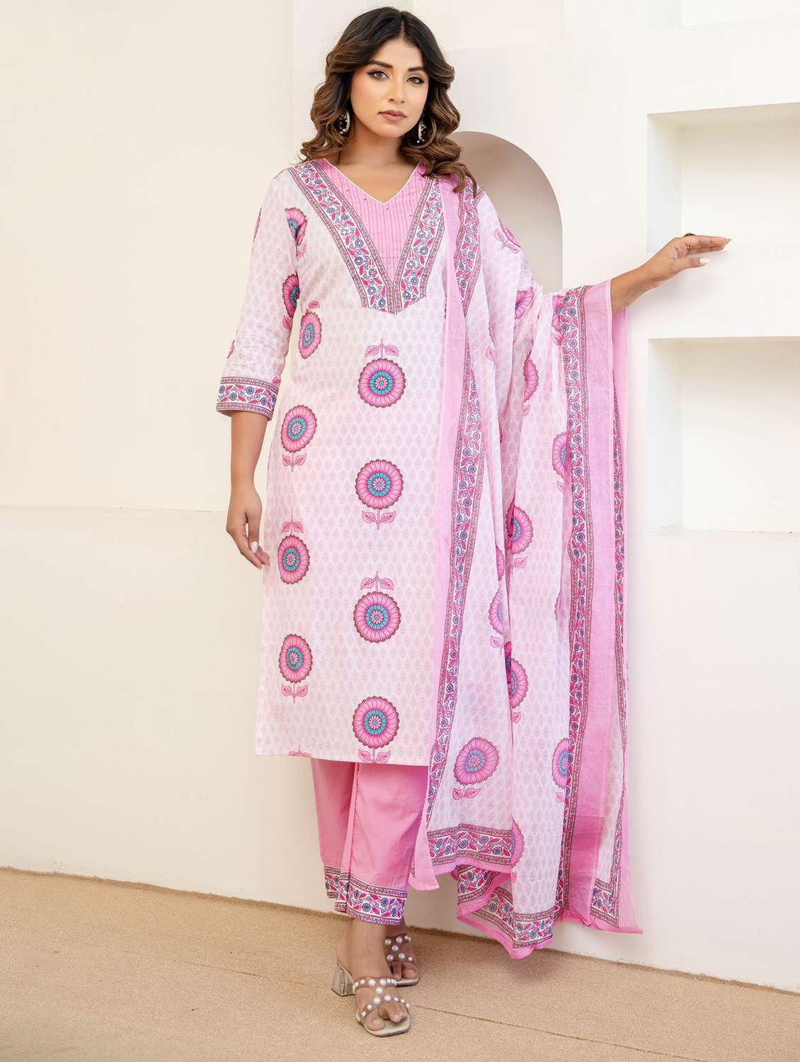 women printed three quarter sleeve kurta pant with dupatta set