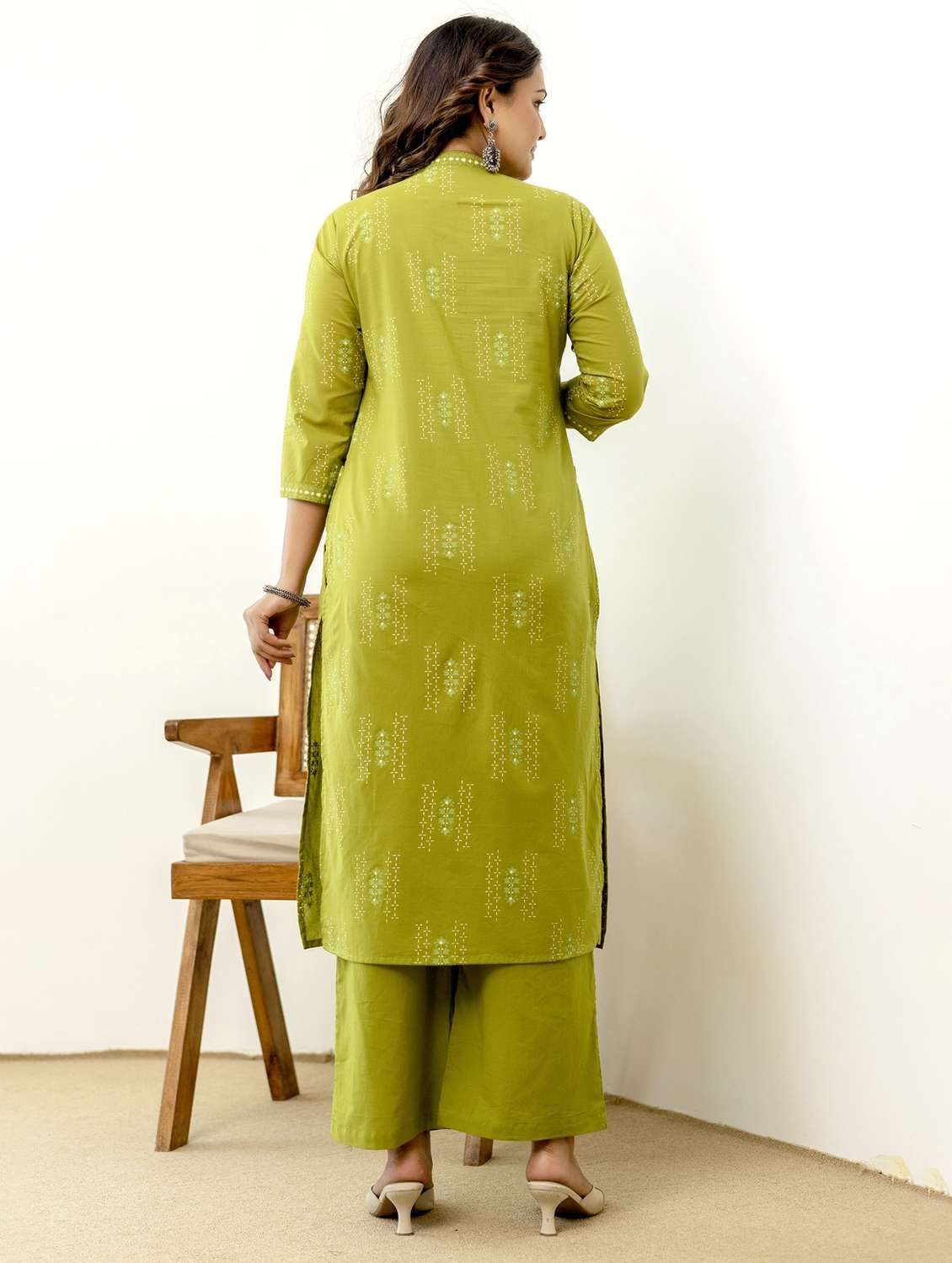women printed three quarter sleeve kurta palazzo with dupatta set - 22542005 -  Standard Image - 4