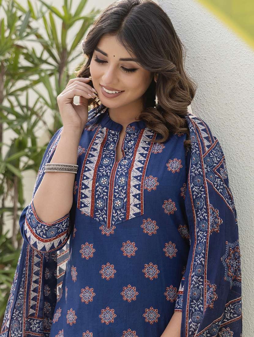 women printed three quarter sleeve kurta palazzo with dupatta set - 22542016 -  Standard Image - 1