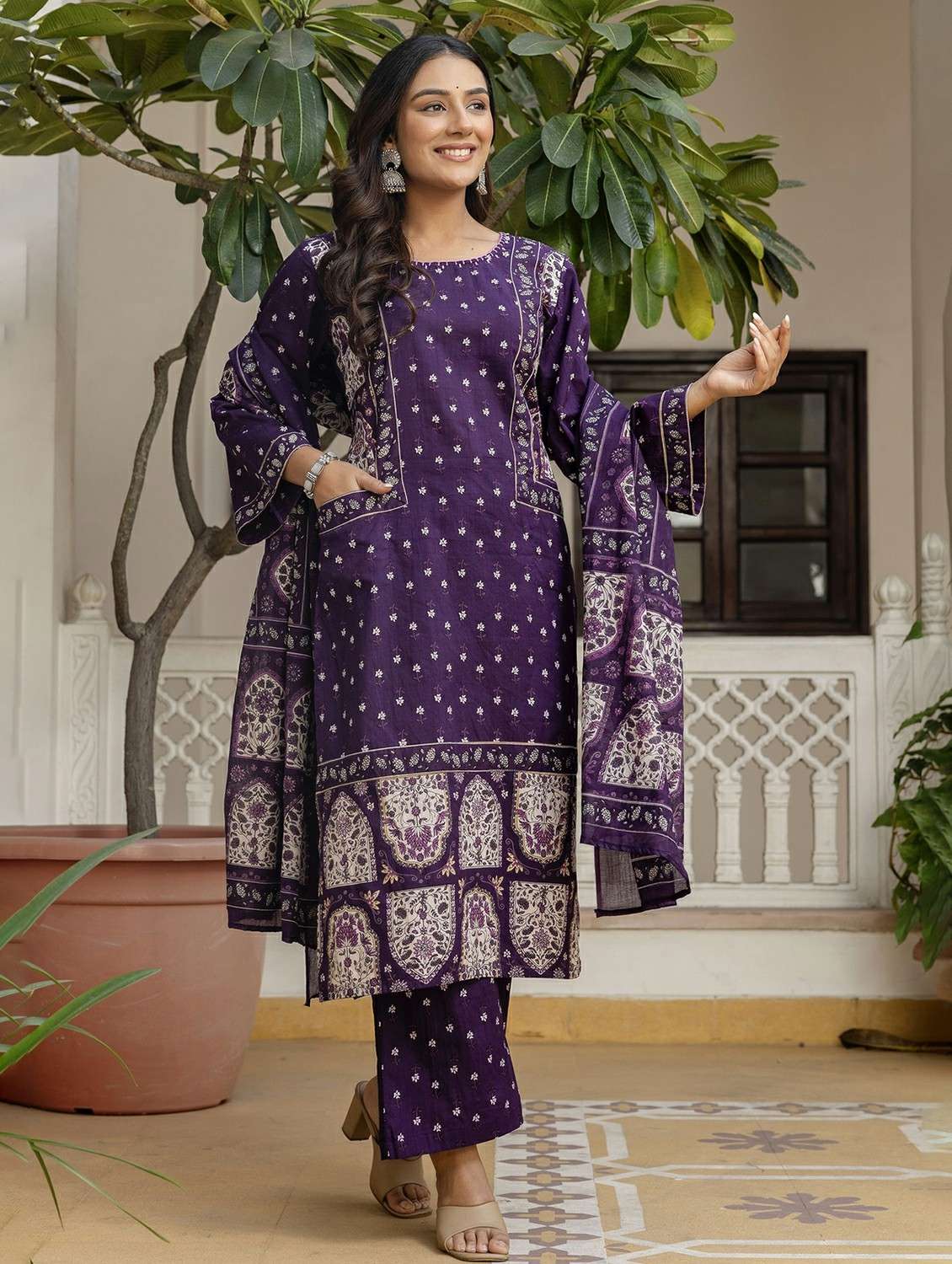 women printed three quarter sleeve kurta palazzo with dupatta set - 22542021 -  Standard Image - 4