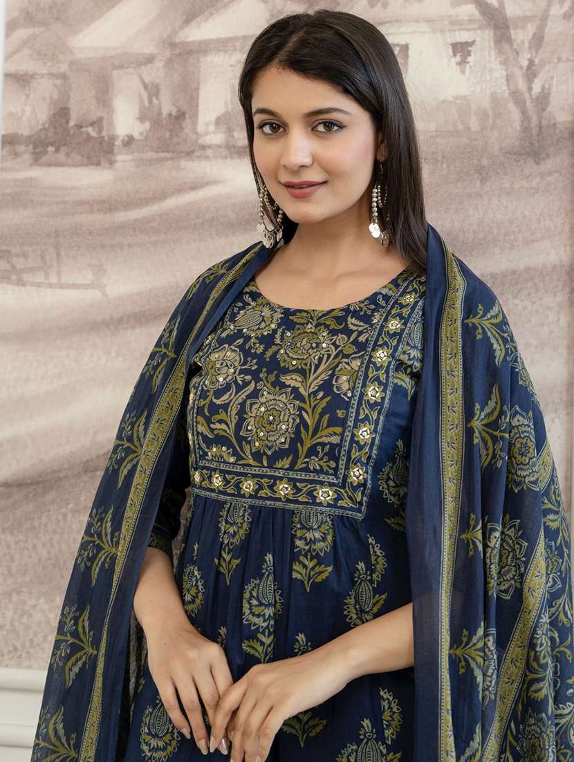 women printed three quarter sleeve kurta palazzo with dupatta set - 22542028 -  Standard Image - 1