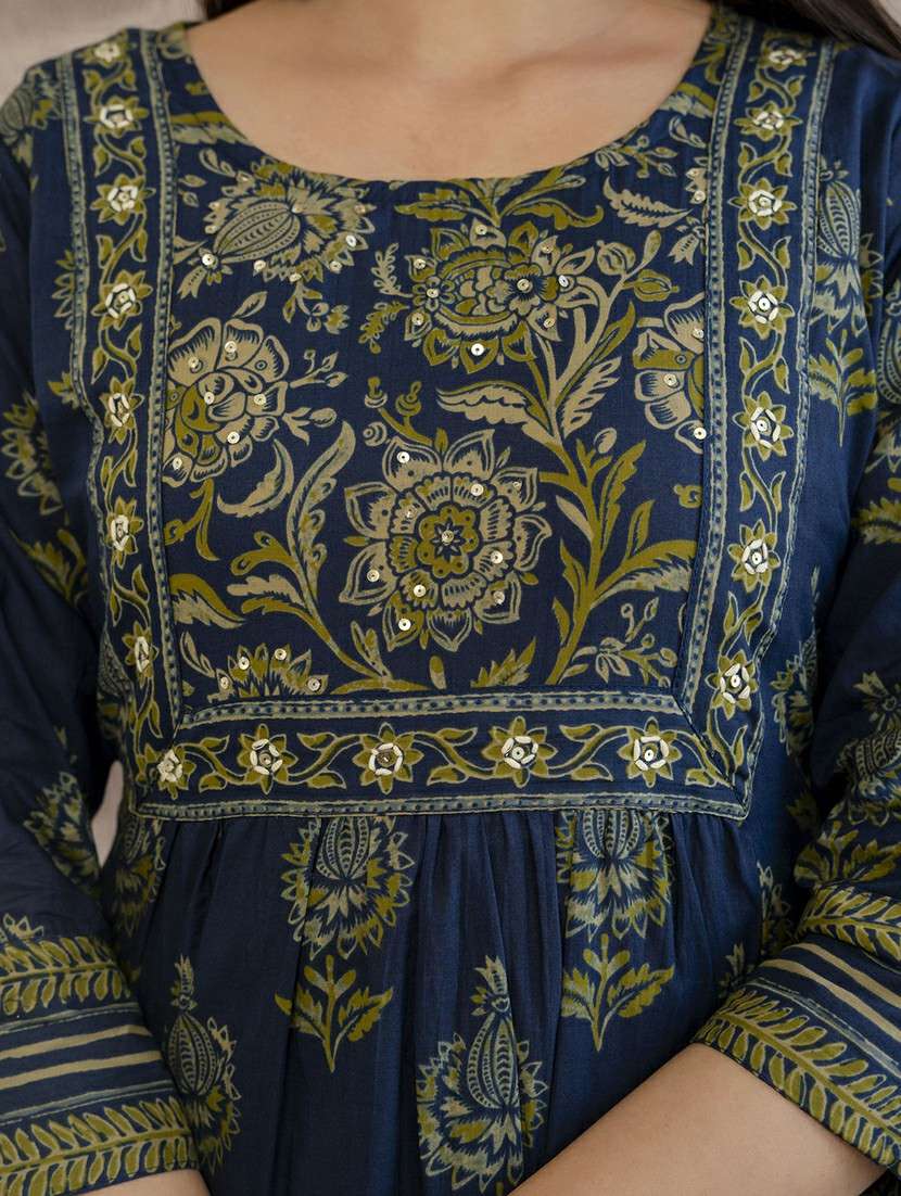 women printed three quarter sleeve kurta palazzo with dupatta set - 22542028 -  Standard Image - 4