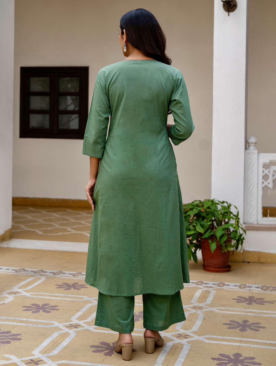 women embroidered three quarter sleeve kurta palazzo with dupatta set - 22542032 -  Standard Image - 4