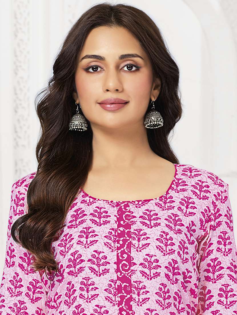 women printed three quarter sleeve kurta patiala with dupatta set - 22542120 -  Standard Image - 1
