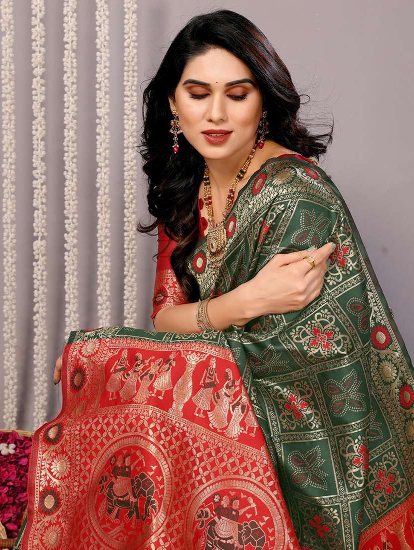 women self design banarasi saree with blouse - 22542156 -  Standard Image - 1