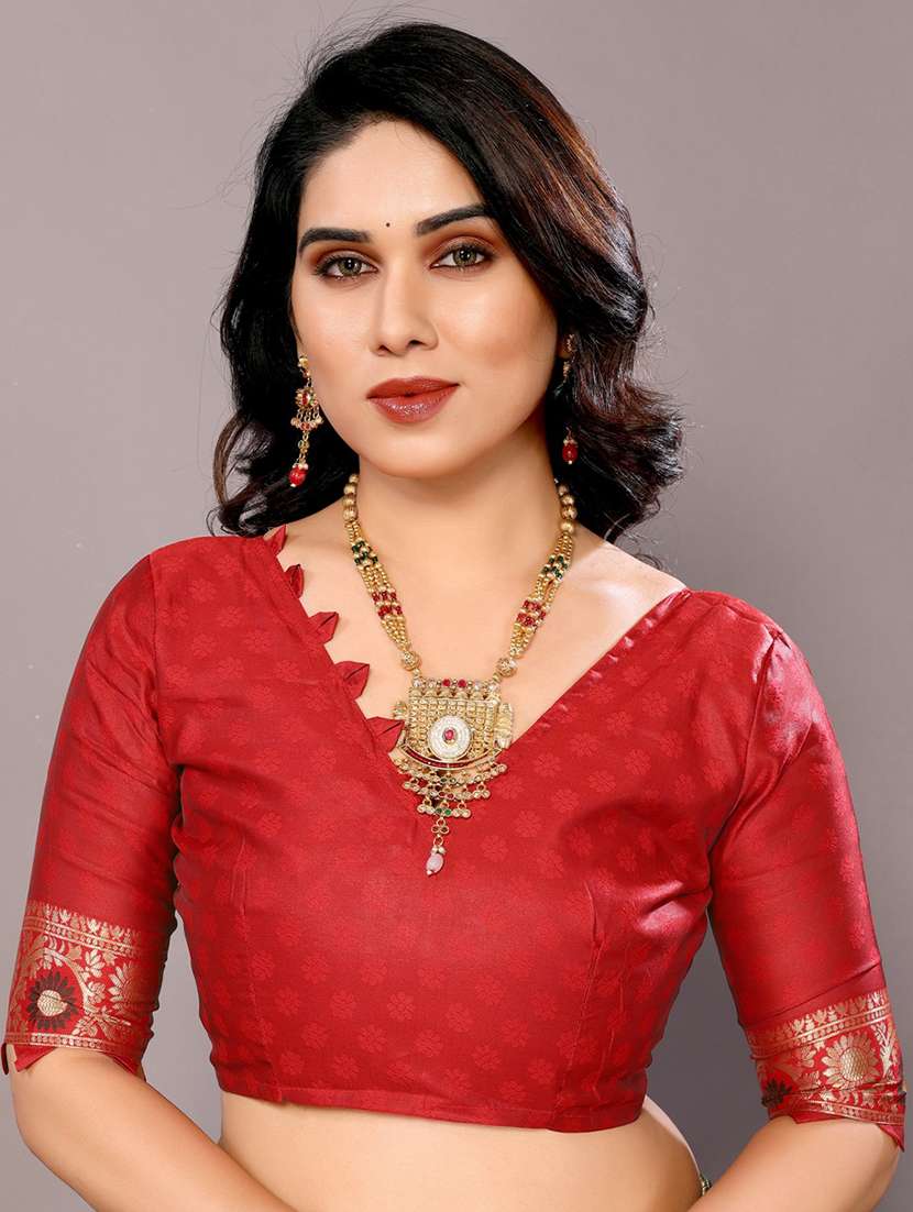 women self design banarasi saree with blouse - 22542156 -  Standard Image - 4