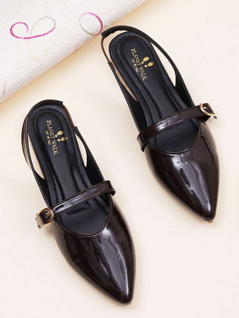 women solid back strap flat sandal