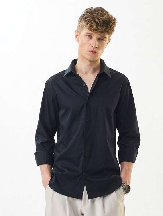 men solid collared regular fit casual shirt