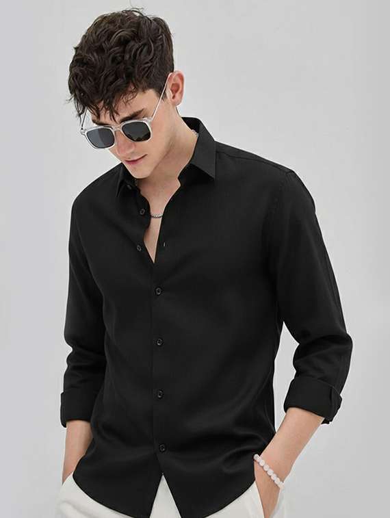 Men Solid Collared Regular Fit Casual Shirt - 22542664 -  Standard Image - 1