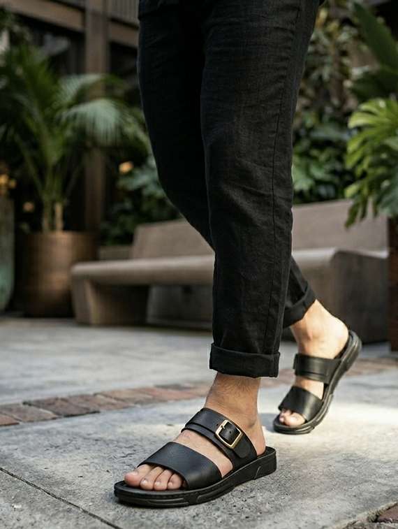 Men Solid Slip On Sandal - 22542711 -  Standard Image - 4
