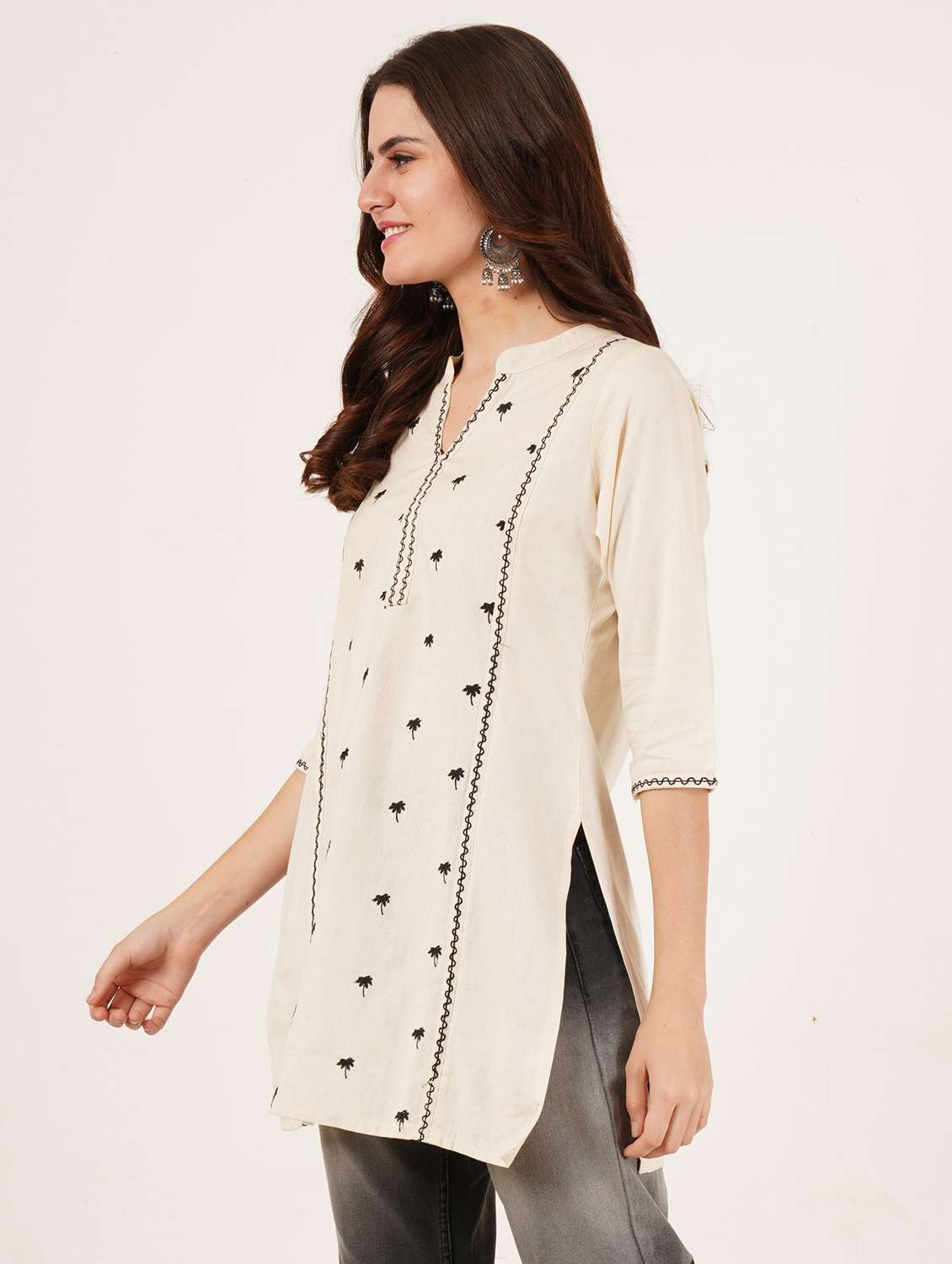 women embroidered three quarter sleeve straight kurti - 22542802 -  Standard Image - 1