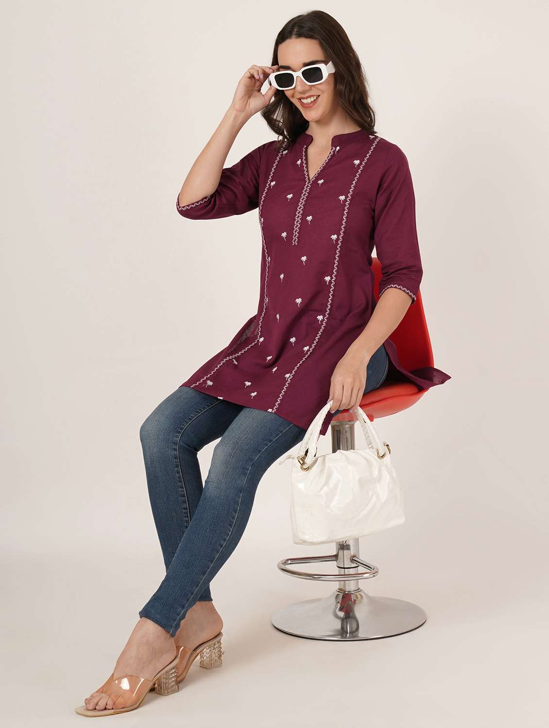 women embroidered three quarter sleeve straight kurti - 22542804 -  Standard Image - 4