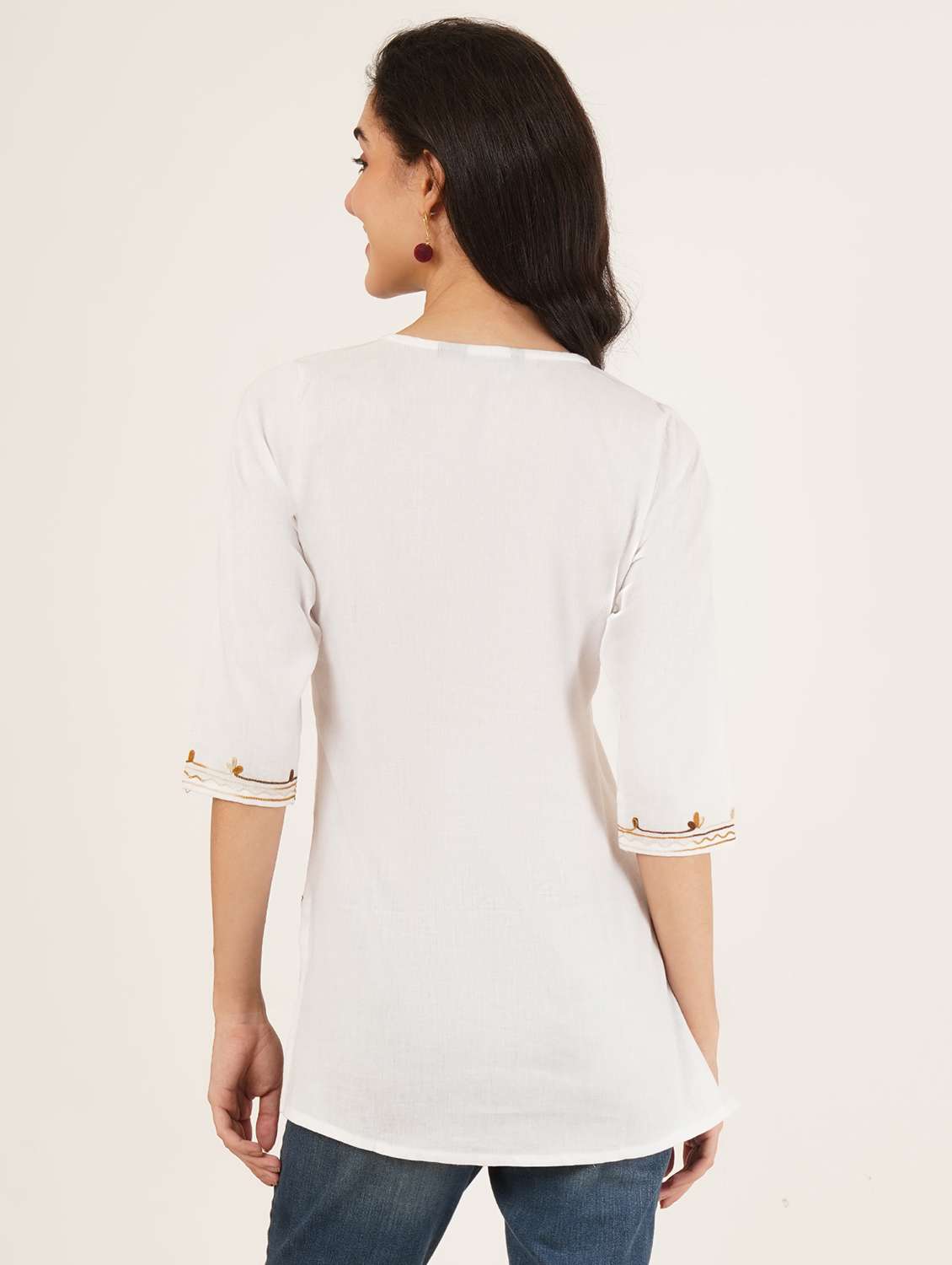 Women Embroidered Notch Neck Straight Kurti - 22542852 -  Standard Image - 4