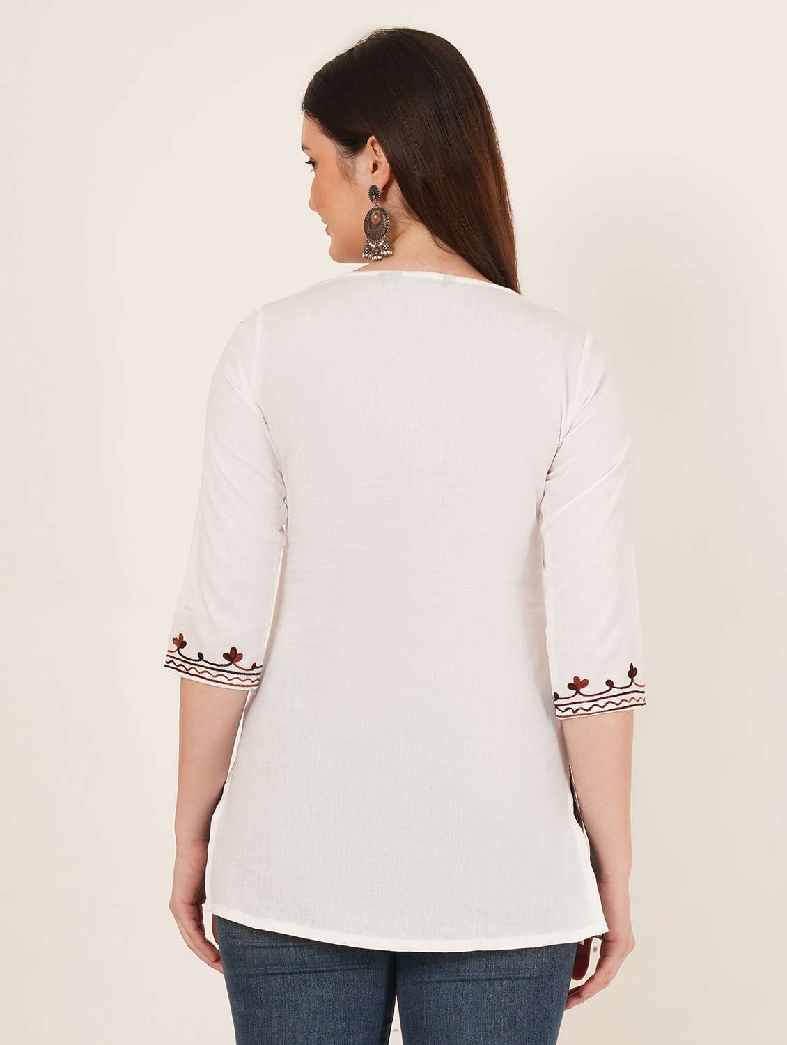 Women Embroidered Notch Neck Straight Kurti - 22542853 -  Standard Image - 4