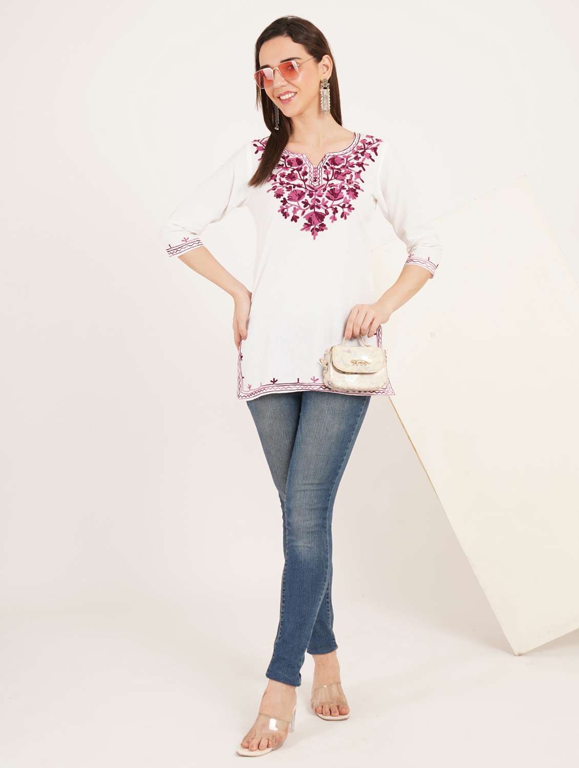 women embroidered notch neck straight kurti - 22542862 -  Standard Image - 6