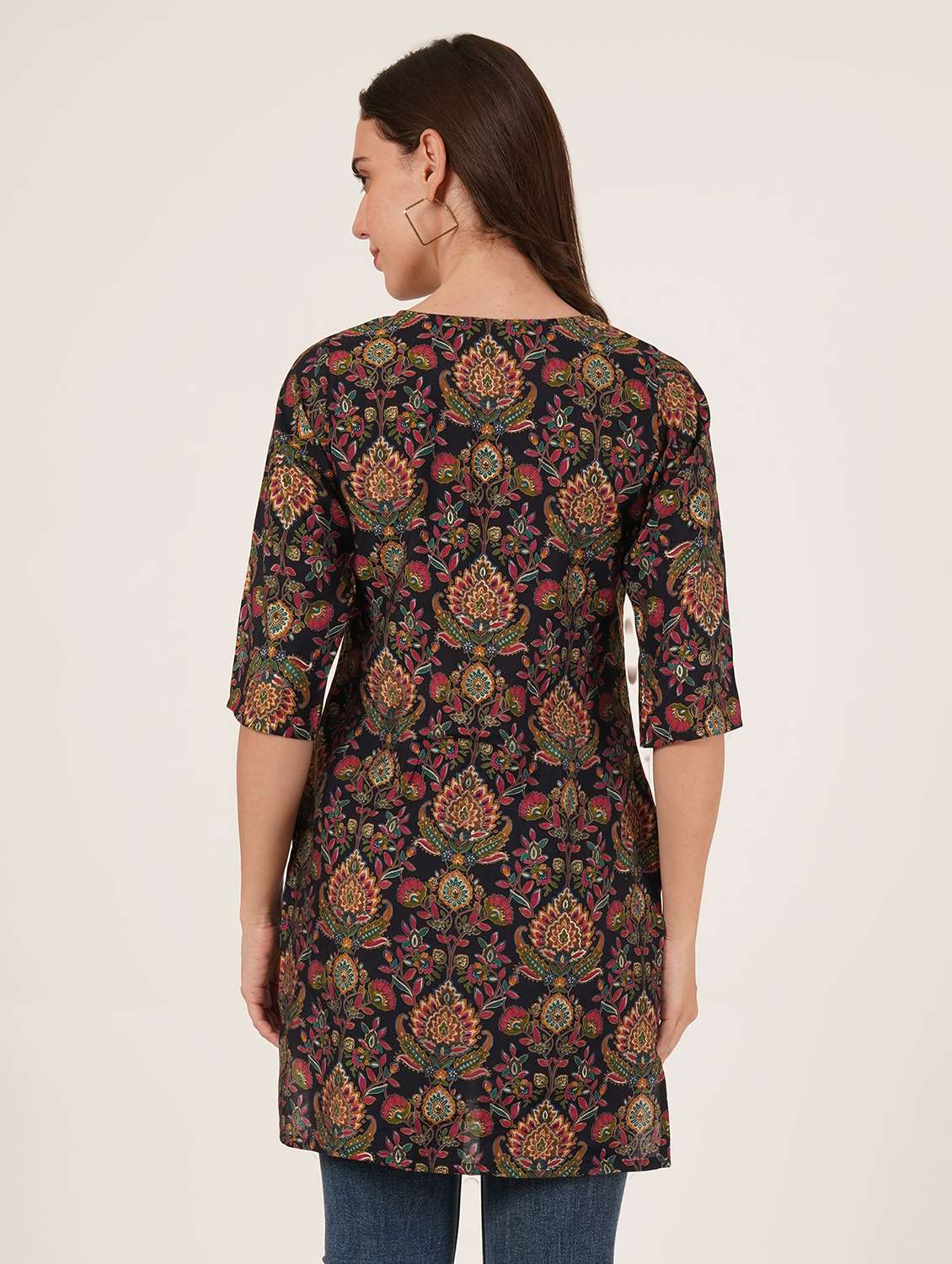 women printed three quarter sleeve straight kurti - 22542880 -  Standard Image - 4